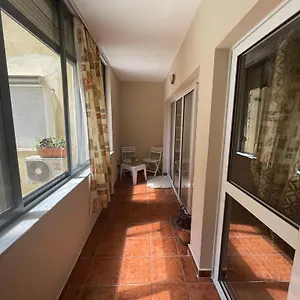 Cosy, Centrally-located Flat Appartamento